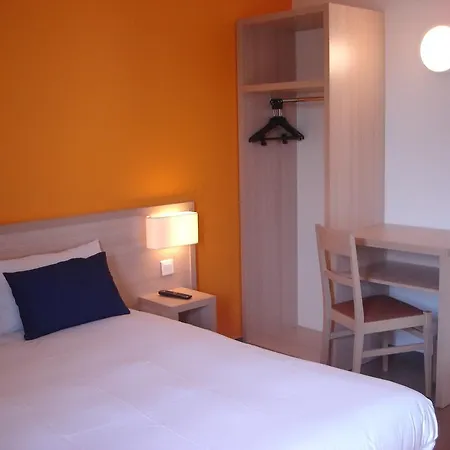 Budget Inn Barbizon - Fontainebleau